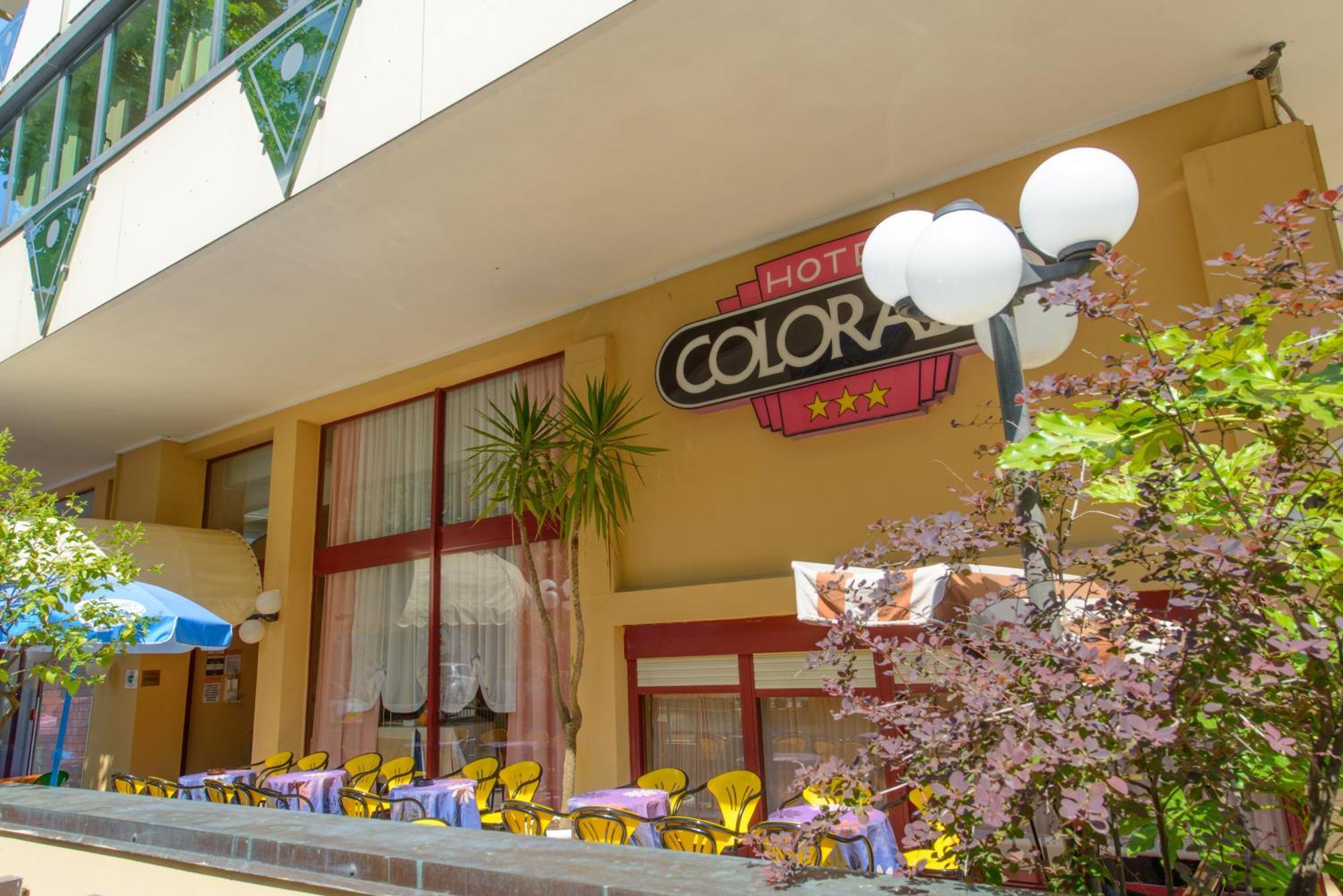 Hotel Colorado リミニ エクステリア 写真